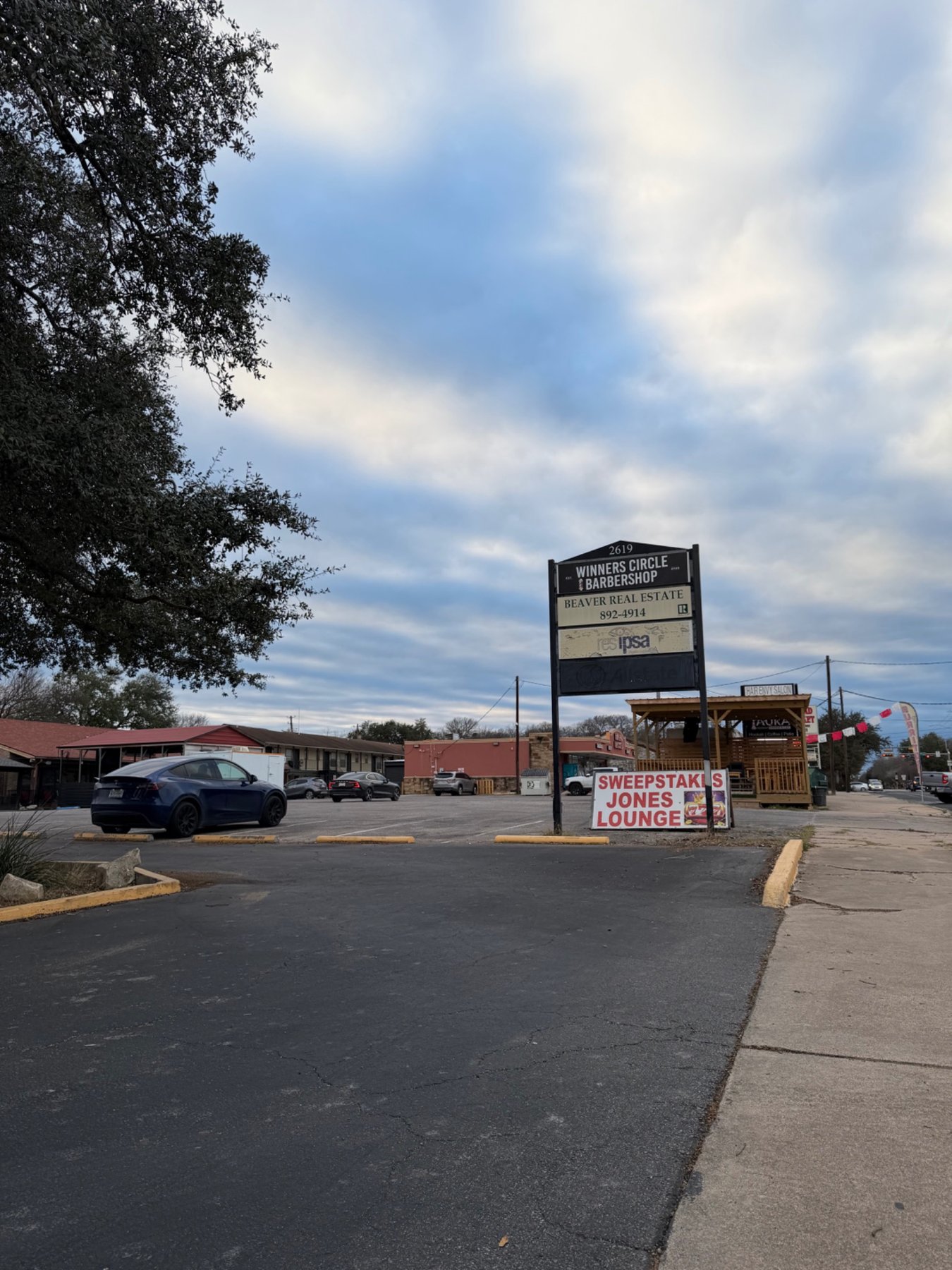 Winners Circle Barbershop — South Austin photo 1